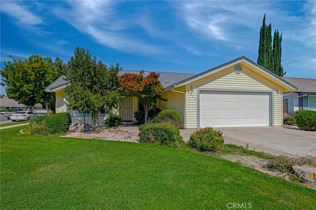 3311 Shamrock Property Photo 4