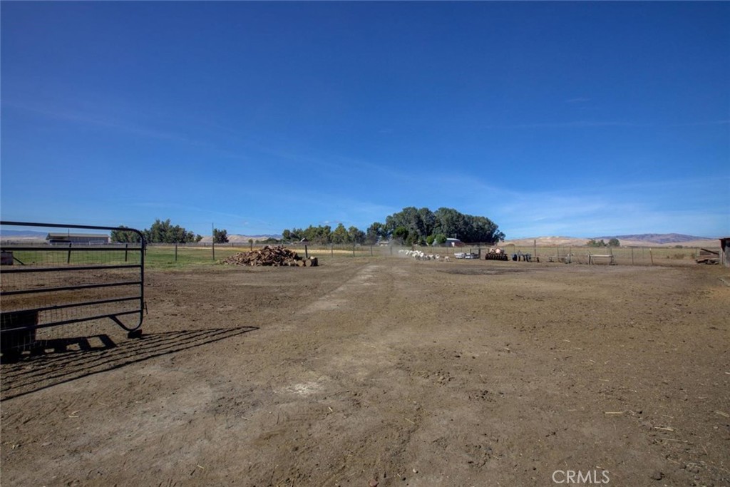 26704 Fahey Property Photo 44