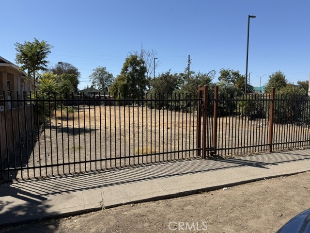 1425 S California Property Photo 1