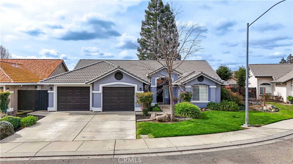 3947 Finch Court Property Photo 1