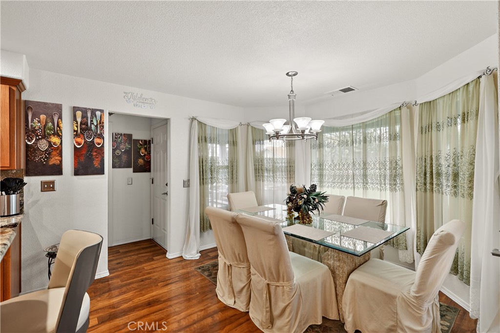 3947 Finch Court Property Photo 8