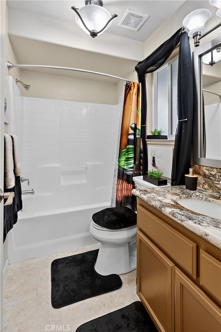 3947 Finch Court Property Photo 19