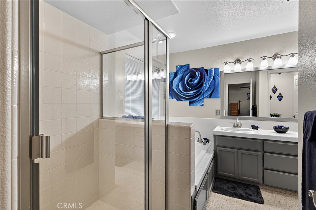 3947 Finch Court Property Photo 24