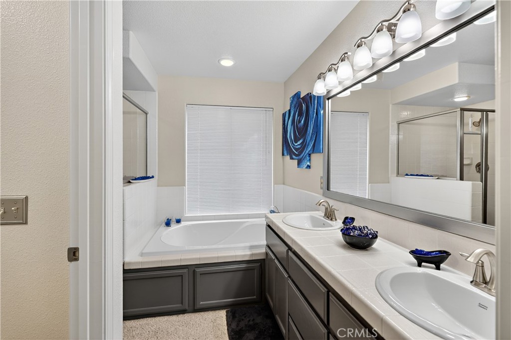 3947 Finch Court Property Photo 26
