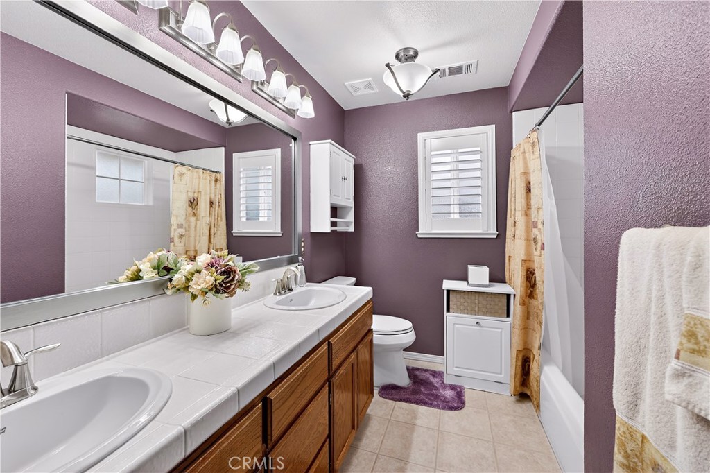 3947 Finch Court Property Photo 33