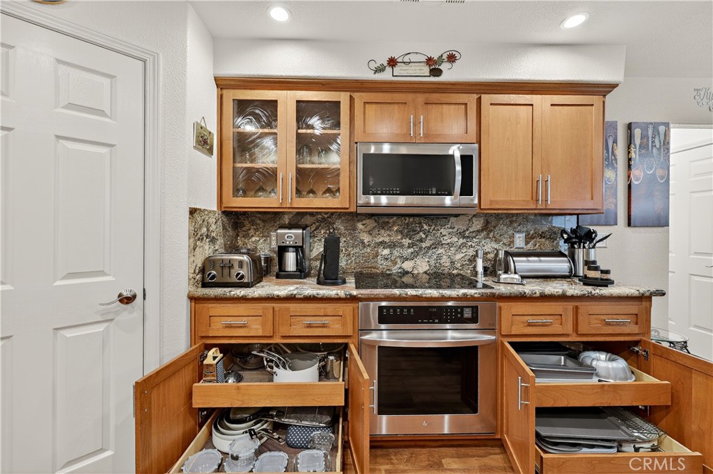 3947 Finch Court Property Photo 37