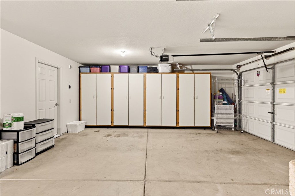 3947 Finch Court Property Photo 40