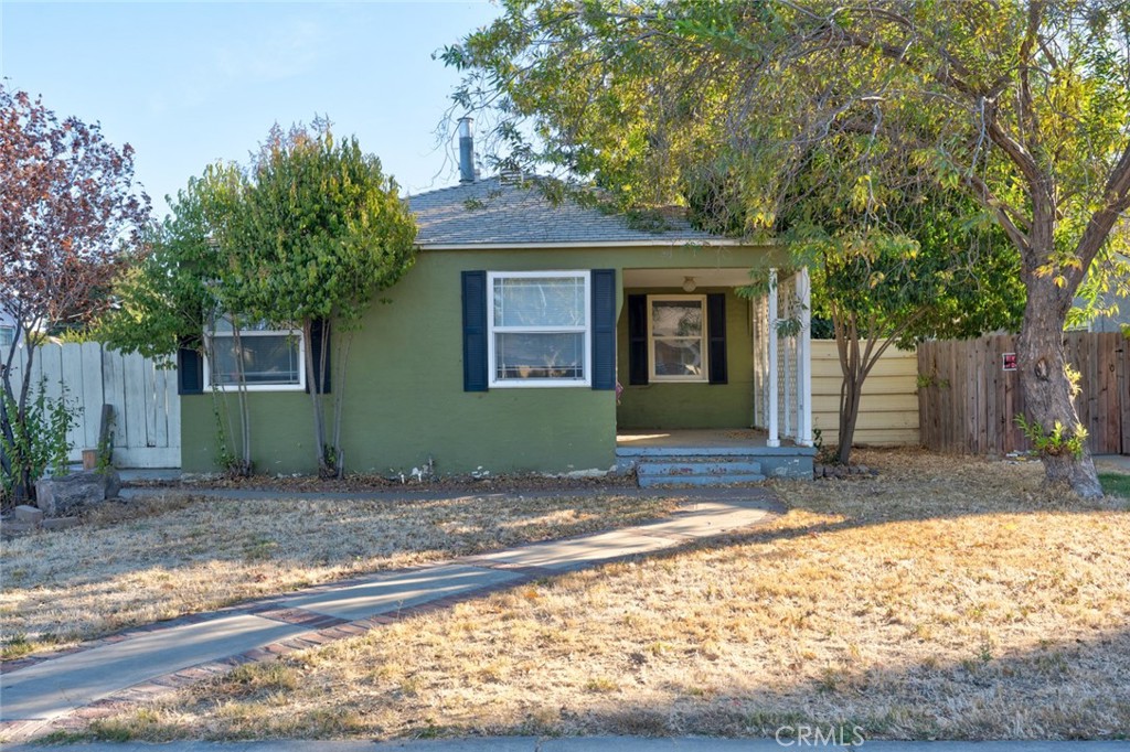 360 E 19th Street Property Photo 5