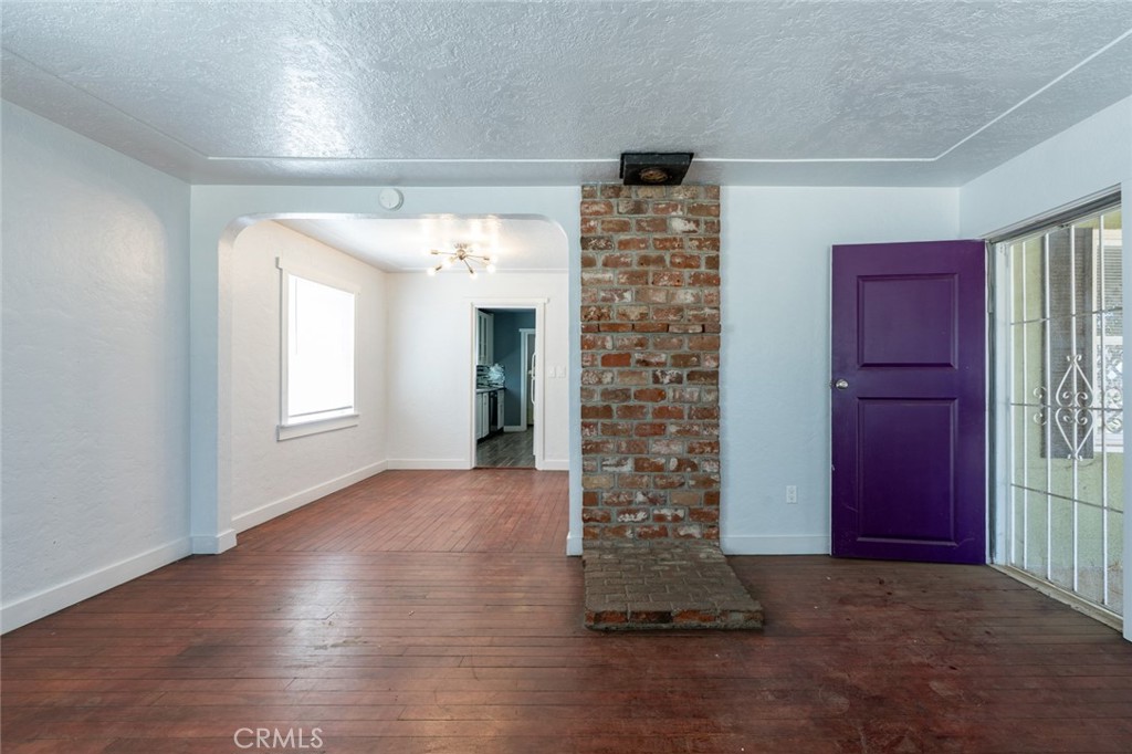 360 E 19th Street Property Photo 13