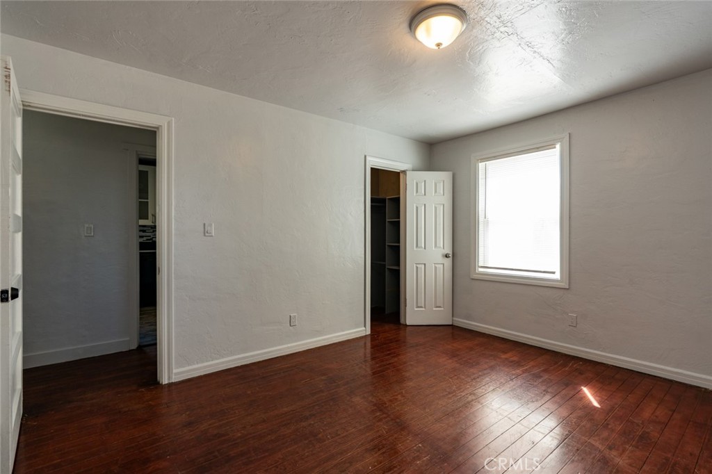 360 E 19th Street Property Photo 30