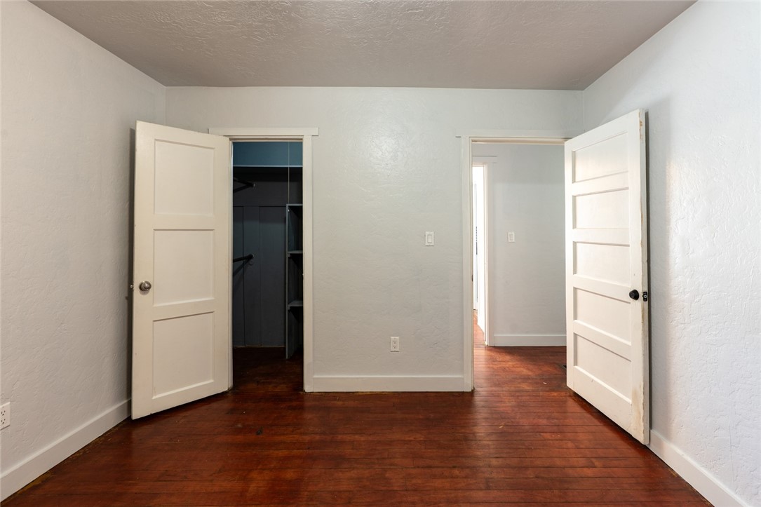 360 E 19th Street Property Photo 32