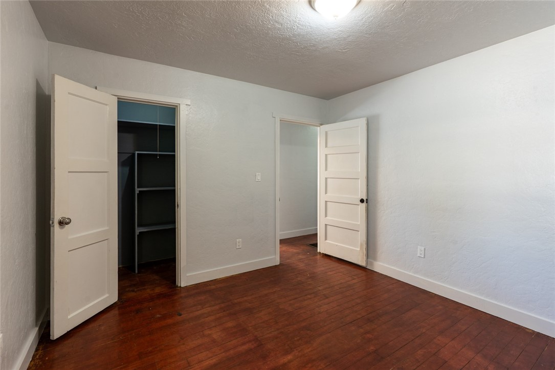 360 E 19th Street Property Photo 33