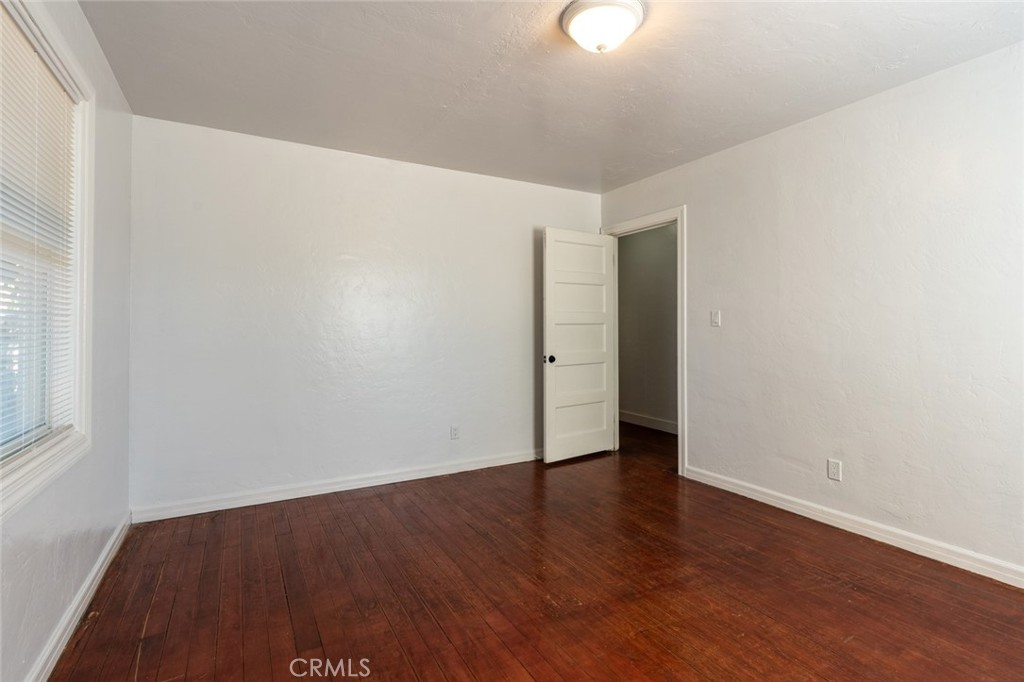 360 E 19th Street Property Photo 36