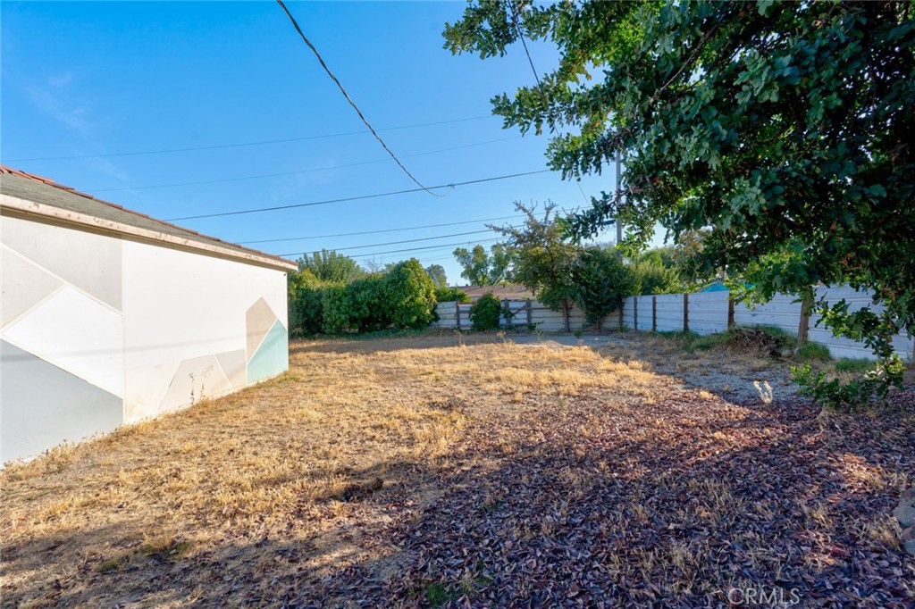 360 E 19th Street Property Photo 43