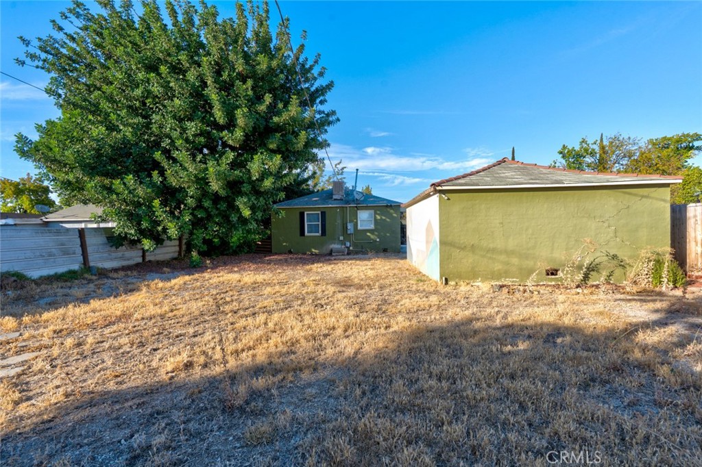 360 E 19th Street Property Photo 46