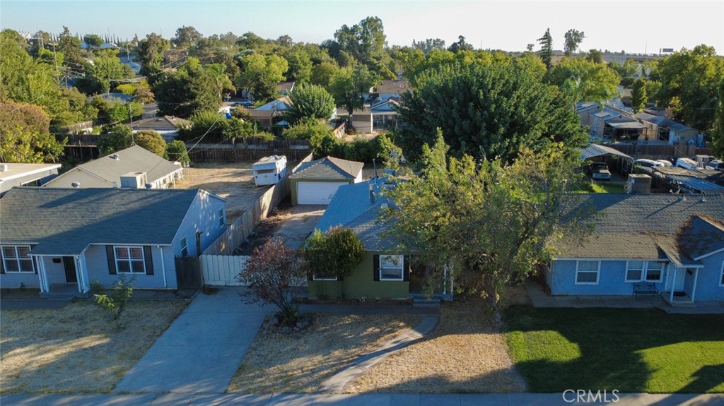 360 E 19th Street Property Photo 50