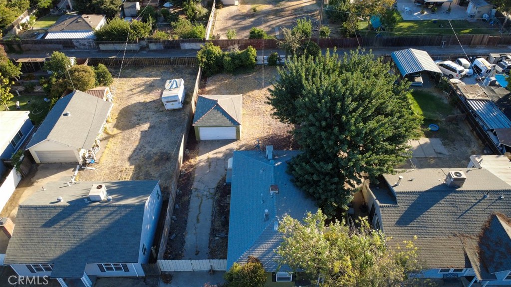 360 E 19th Street Property Photo 52