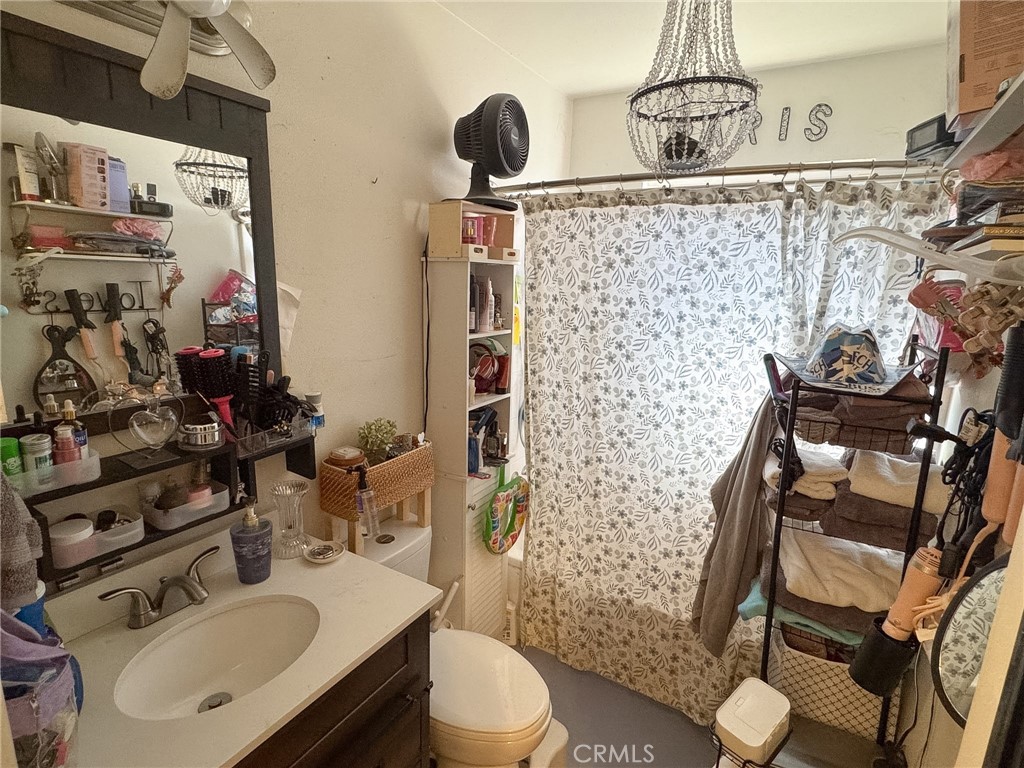 1140 Front St Property Photo 5