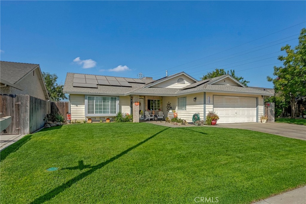 3207 Manzanita Property Photo 1