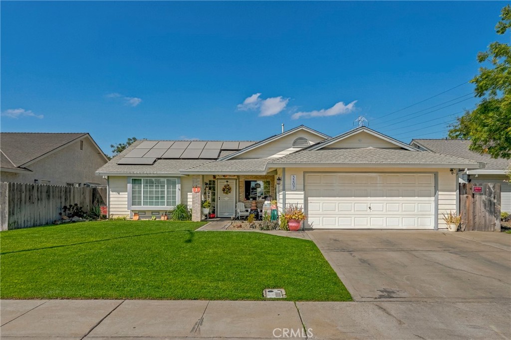 3207 Manzanita Property Photo 4