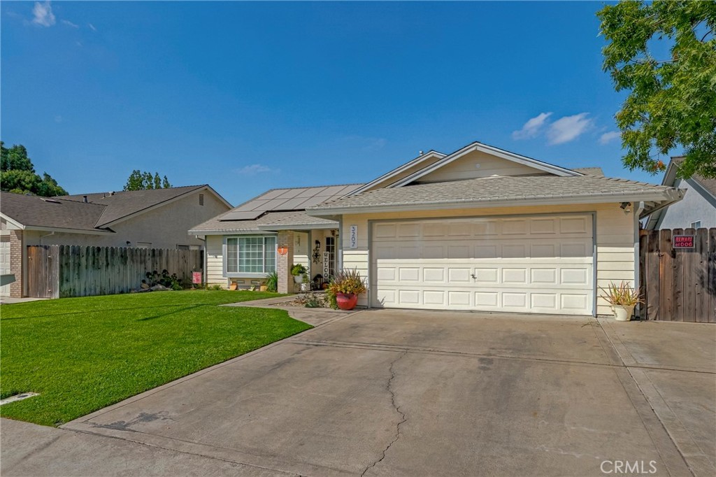 3207 Manzanita Property Photo 5