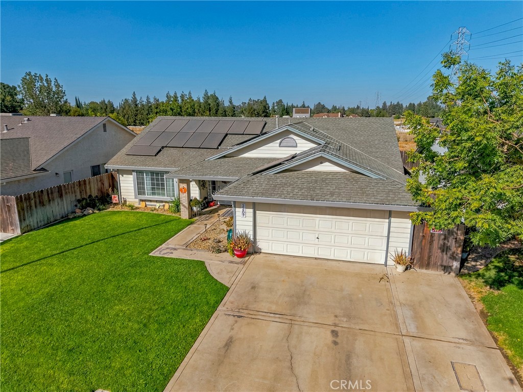 3207 Manzanita Property Photo 6
