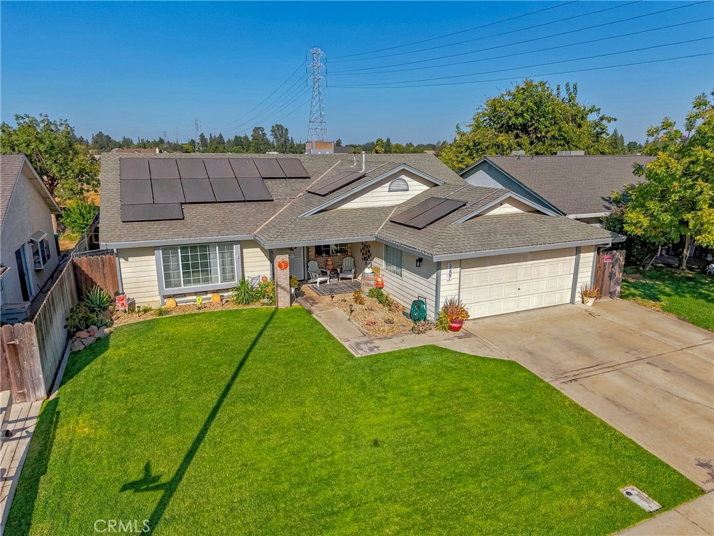 3207 Manzanita Property Photo 8