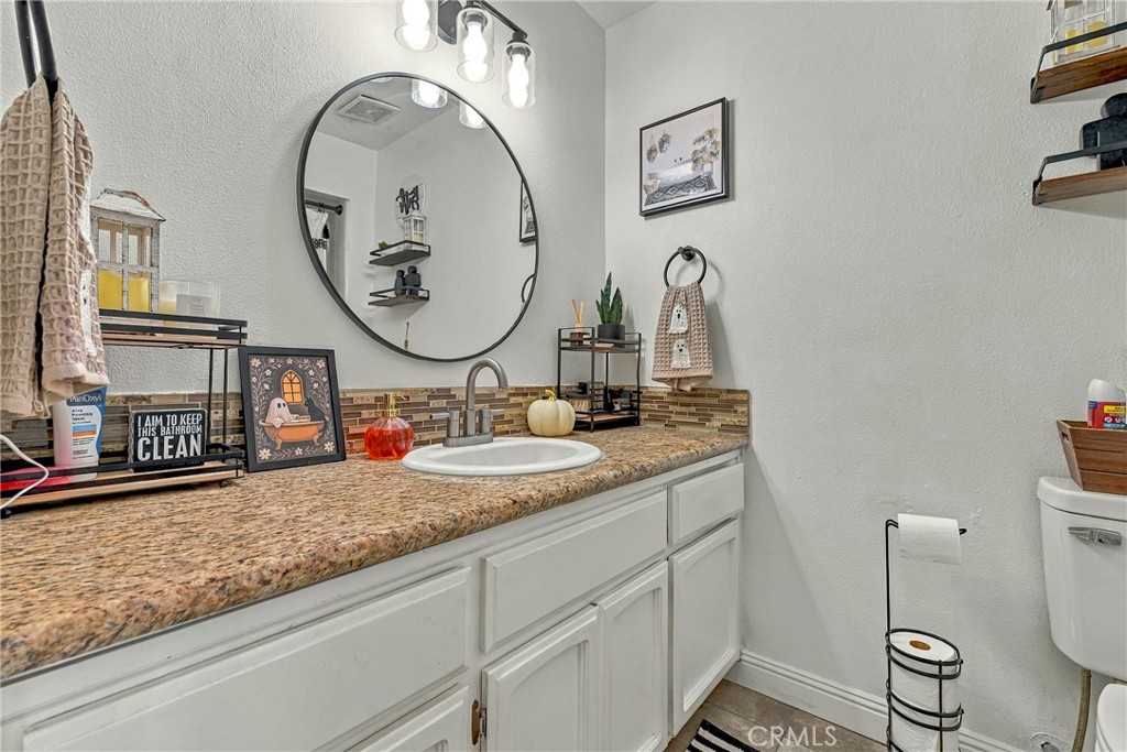 3207 Manzanita Property Photo 35