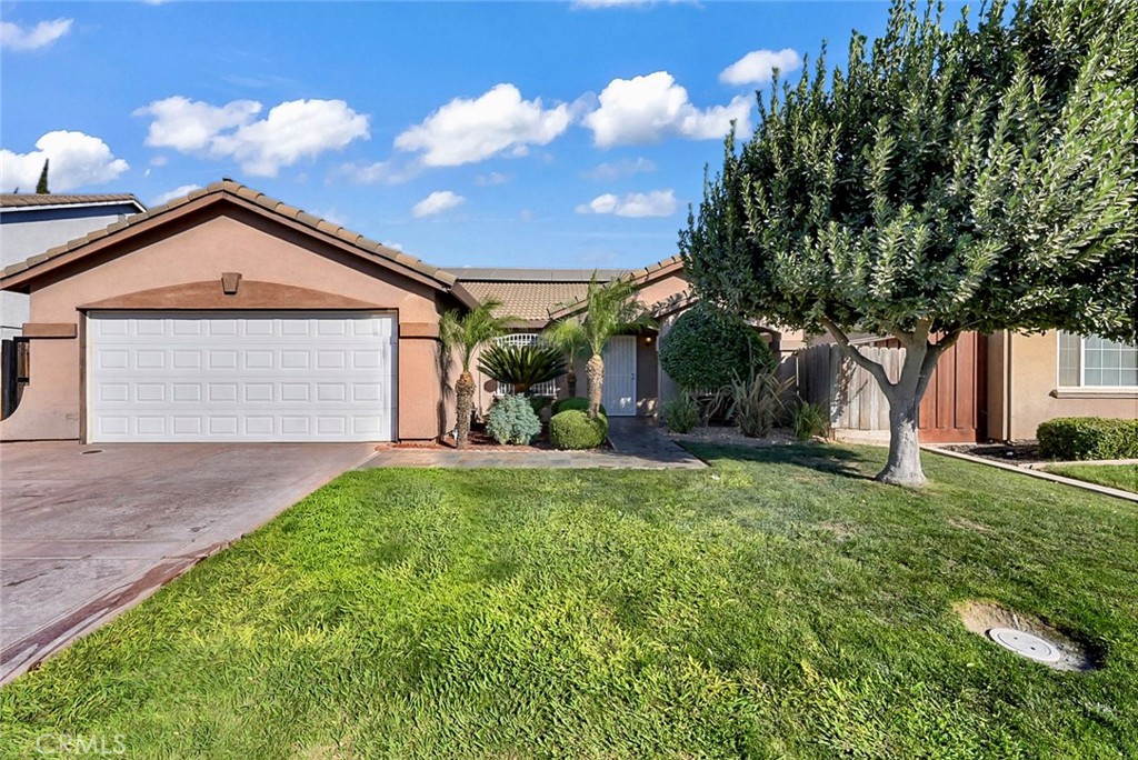 3770 Buenaventura Property Photo 1