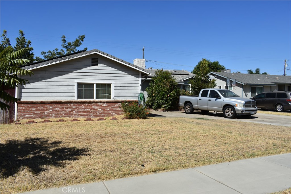 1291 Spruce Property Photo 2