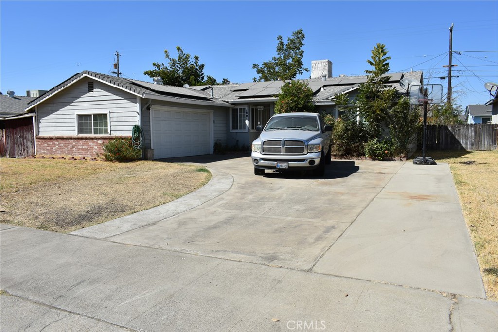 1291 Spruce Property Photo 3