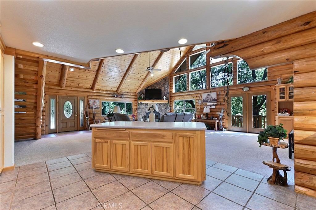 21416 Robin Property Photo 16