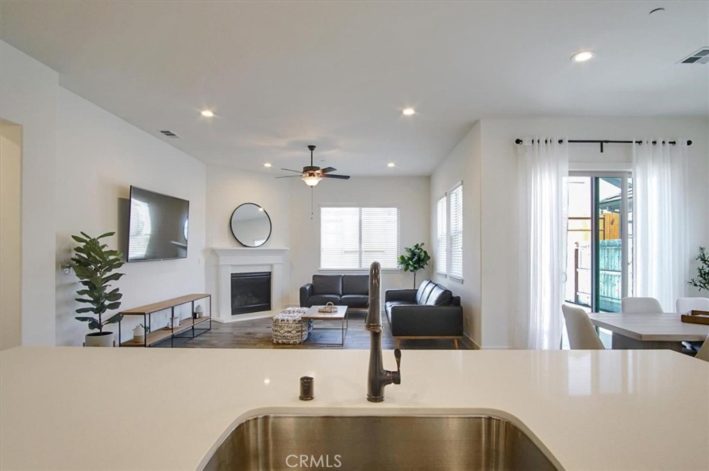 1437 Sunridge Court Property Photo 17