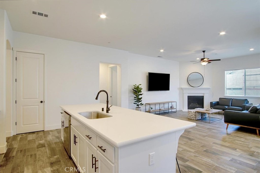 1437 Sunridge Court Property Photo 23
