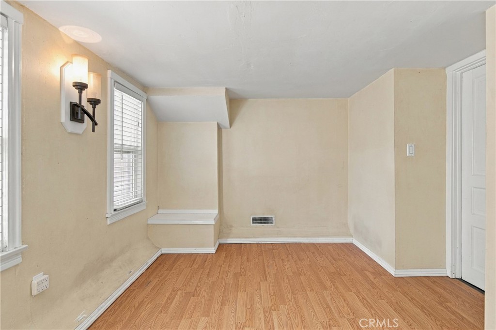 611 E 20th Street Property Photo 31