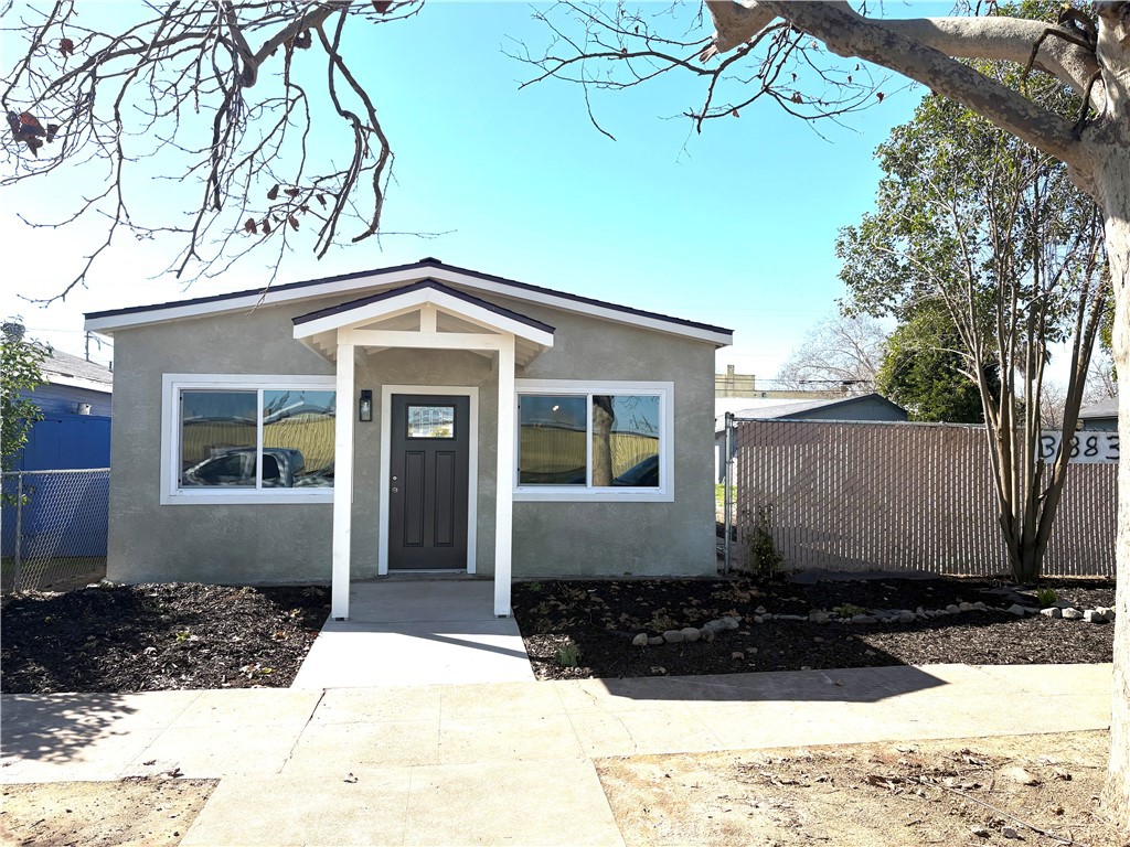 3883 Santa Fe Property Photo 3