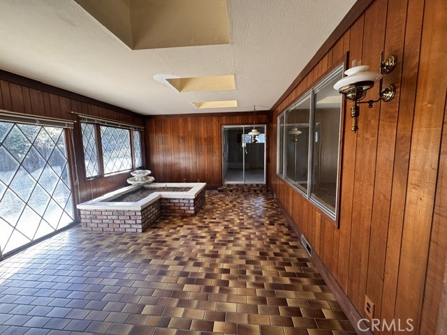 2121 Almondwood Property Photo 8