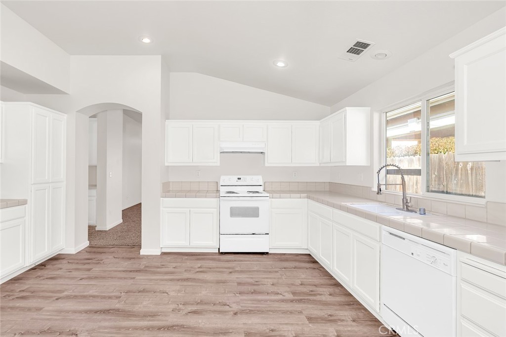 4026 Casual Court Property Photo 10