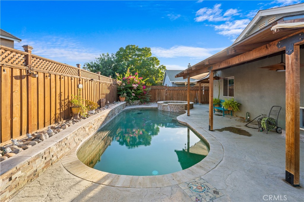 1228 Kingfisher Drive Property Photo 32