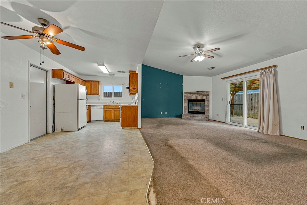 746 Marian Court Property Photo 9