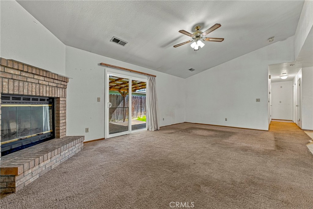 746 Marian Court Property Photo 12