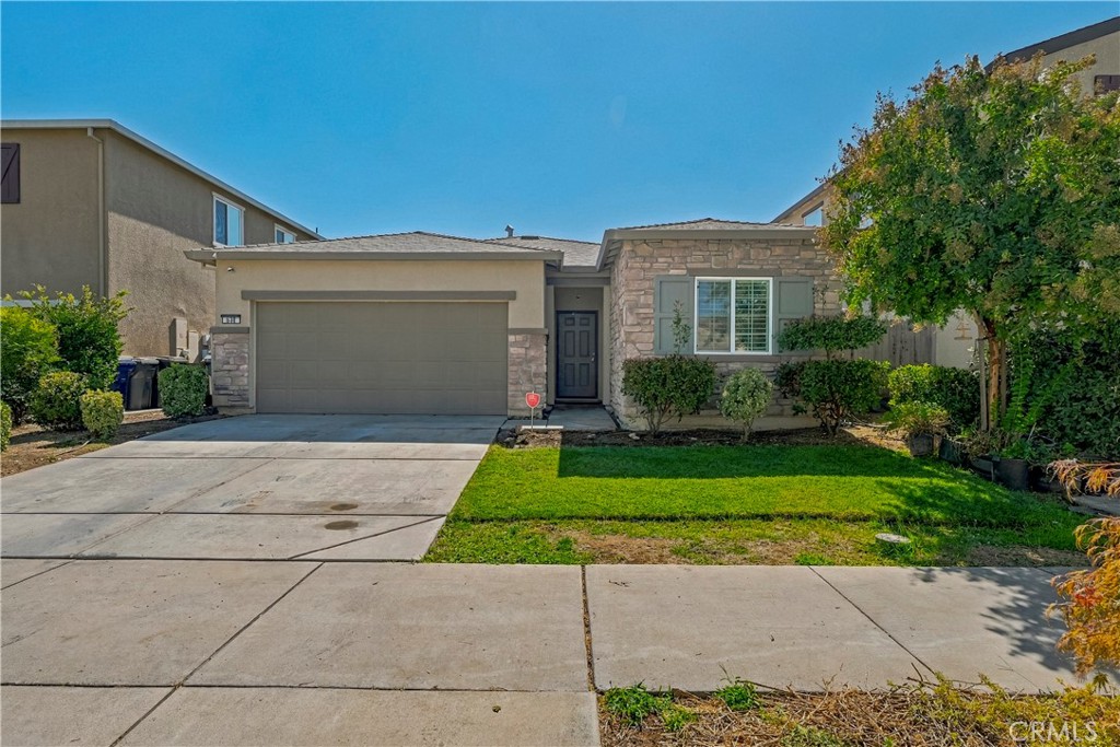 638 Phelps Drive Property Photo 3