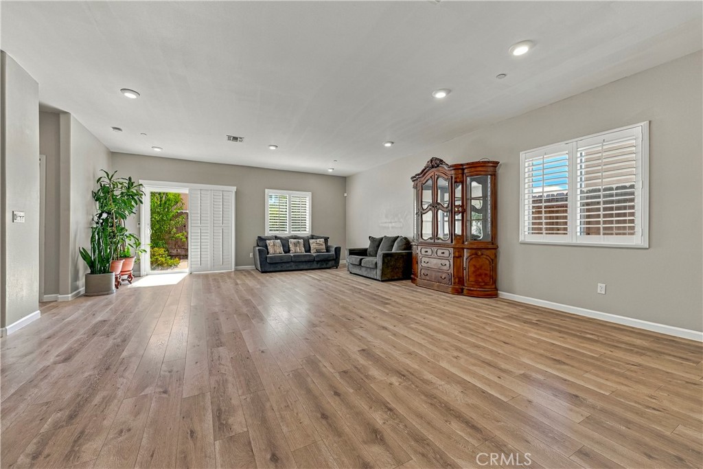 638 Phelps Drive Property Photo 26