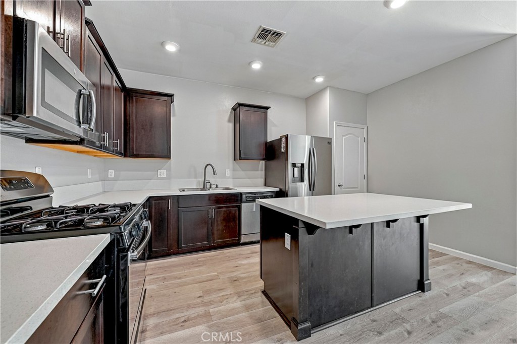 638 Phelps Drive Property Photo 32