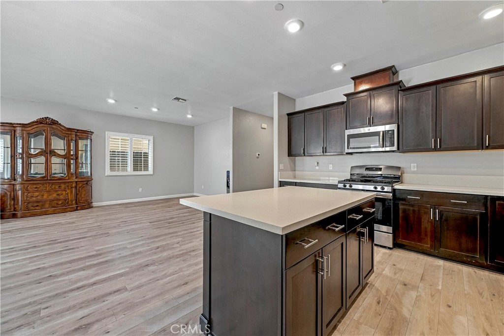 638 Phelps Drive Property Photo 33
