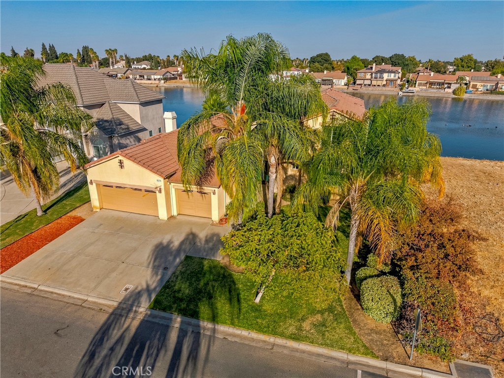 8185 Lake Shore Property Photo 4