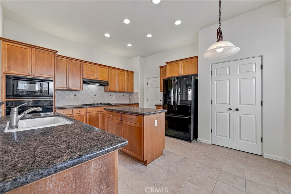 8185 Lake Shore Property Photo 25
