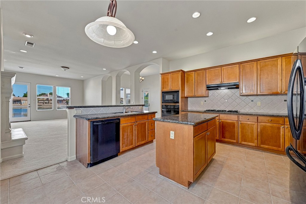8185 Lake Shore Property Photo 26