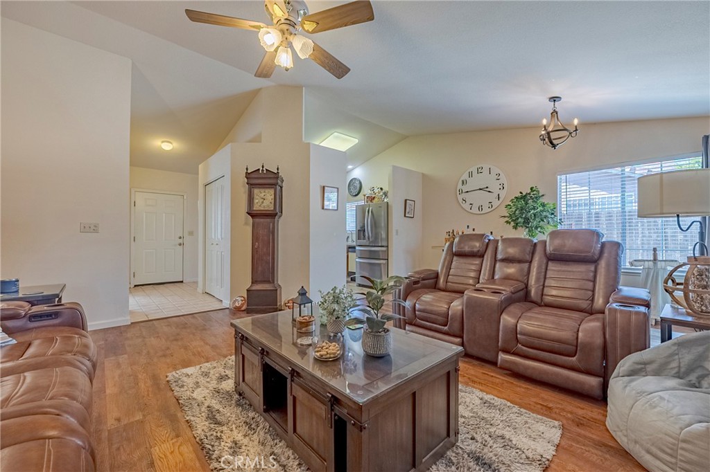 1824 Augusta Property Photo 12
