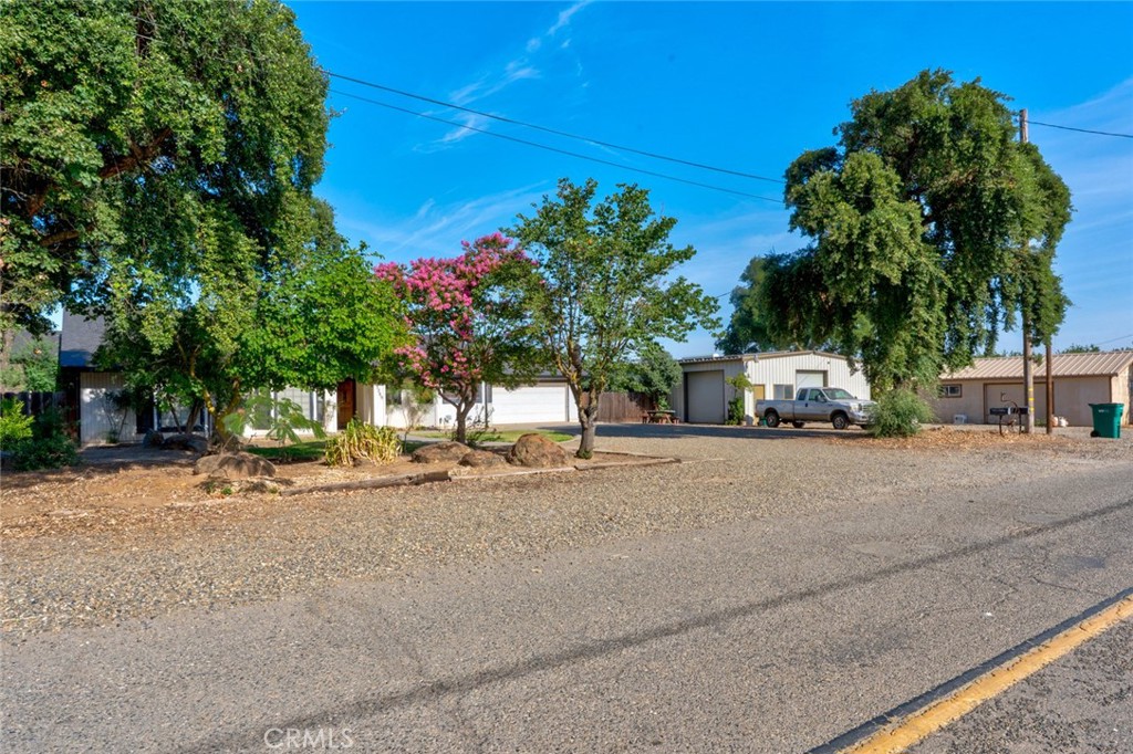 3289 Fresno Property Photo 10